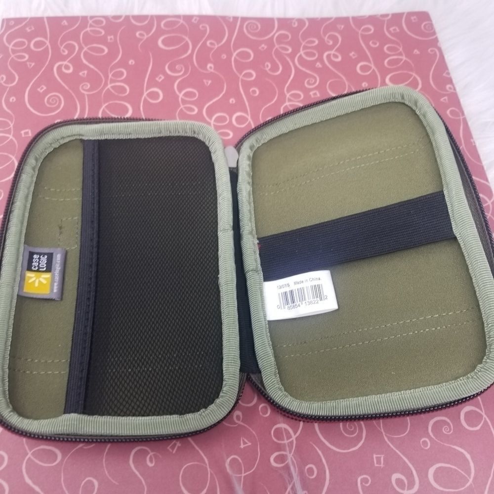 Case Logic Phone Case. BURGANDY AND TAN. - Picture 5 of 8